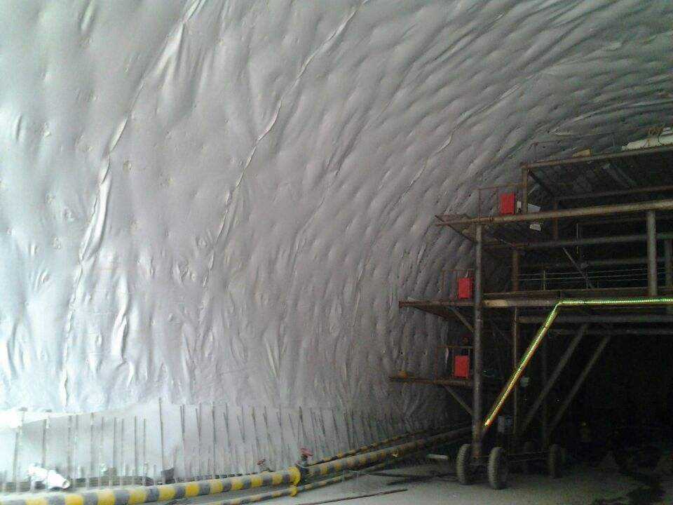 HDPE Waterproof Board is More Suitable for Tunnel Anti-seepage
